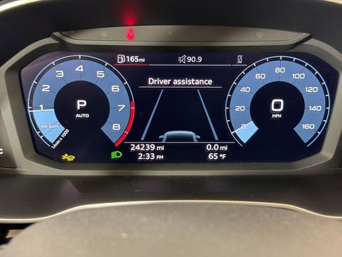 Used 2024 Audi Q3 2.0T Premium Plus w/ Premium Plus Package image 19