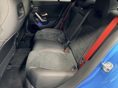 New 2025 Mercedes-Benz CLA 35 AMG 4MATIC image 40