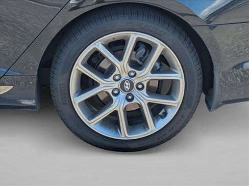 Used 2018 Hyundai Sonata Limited image 17