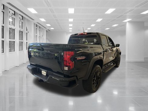 New 2026 Chevrolet Colorado Trail Boss w/ Off-Road Front Bumper Package AWD/4WD image 5