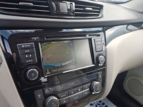 Certified 2022 Nissan Rogue Sport SL AWD/4WD image 18