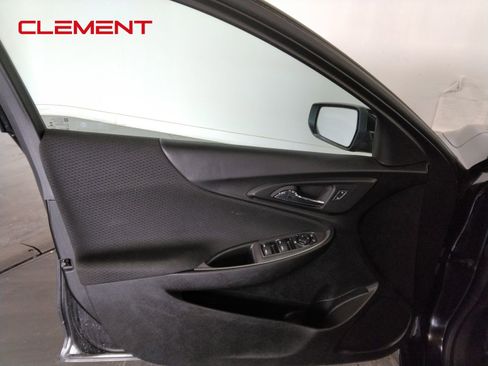 Used 2023 Chevrolet Malibu LT image 23