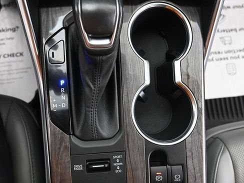 Used 2022 Toyota Highlander Limited image 28