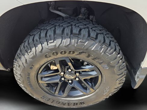 Used 2022 Chevrolet Silverado 1500 LT Trail Boss AWD/4WD image 30