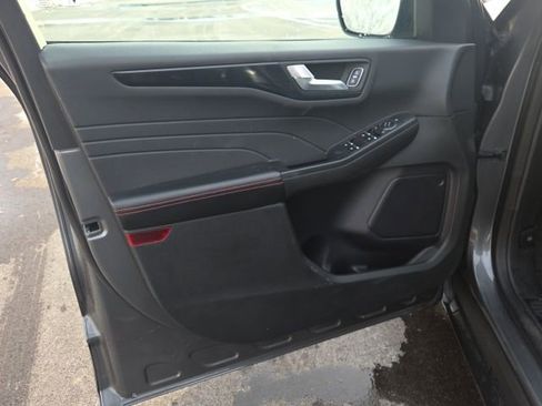 Used 2024 Ford Escape ST-Line w/ Cold Weather Package image 27