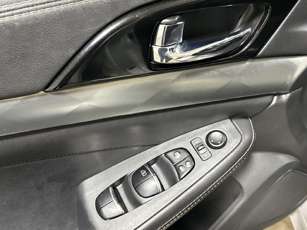 Used 2020 Nissan Maxima 3.5 SV w/ Floor Mat Group FWD image 21