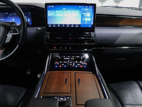 Used 2024 Lincoln Navigator L Black Label image 33