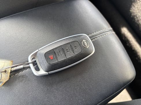 Used 2025 Nissan Sentra S FWD image 21