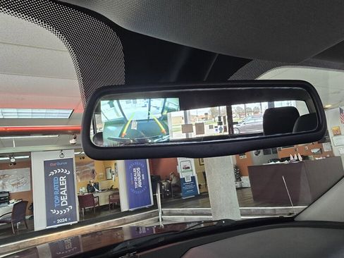 Used 2018 RAM 1500 Express image 20