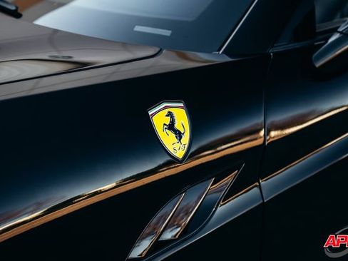 Used 2014 Ferrari California RWD image 32