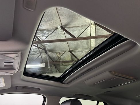 Used 2018 GMC Yukon XL Denali image 13