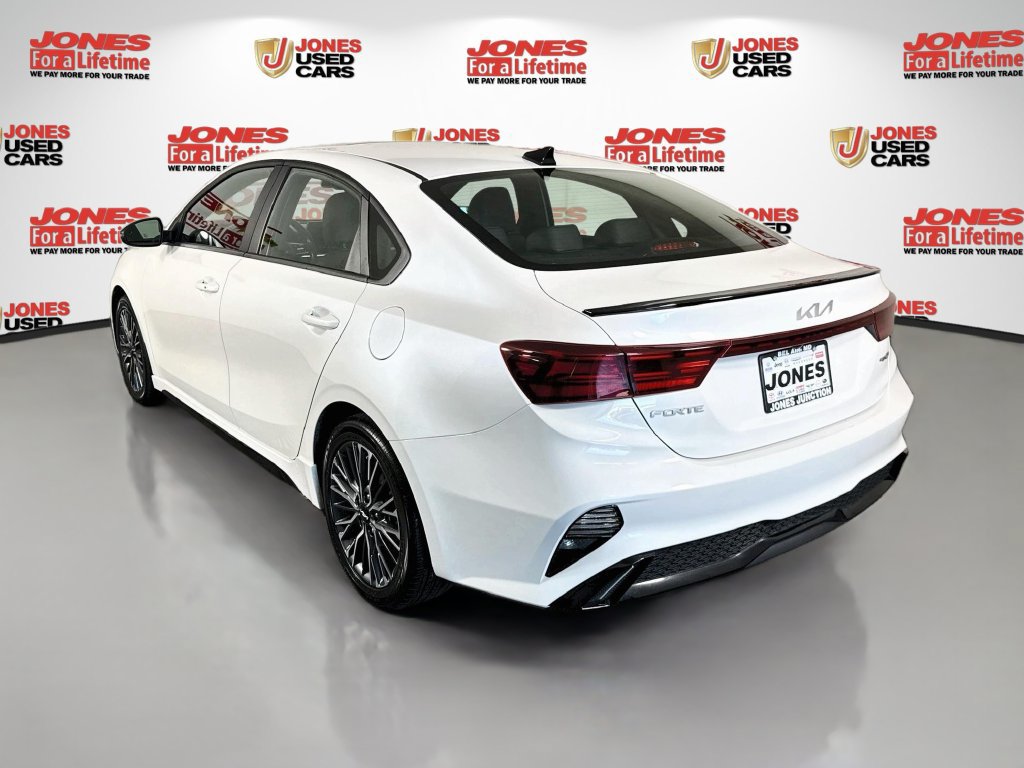 Used 2024 Kia Forte GT-Line w/ GT-Line Premium Package FWD image 2