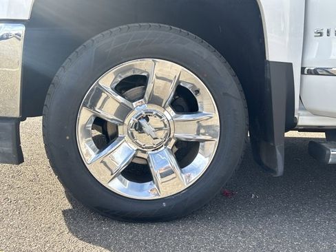 Used 2017 Chevrolet Silverado 1500 LTZ w/ Sport Package image 10