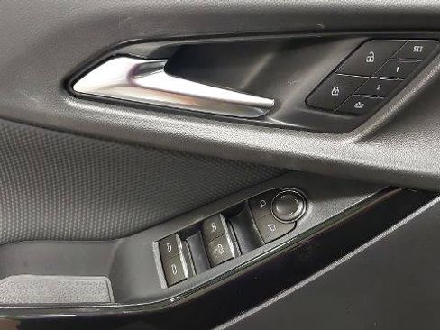New 2026 Chevrolet Equinox RS w/ Convenience Package III AWD/4WD image 25