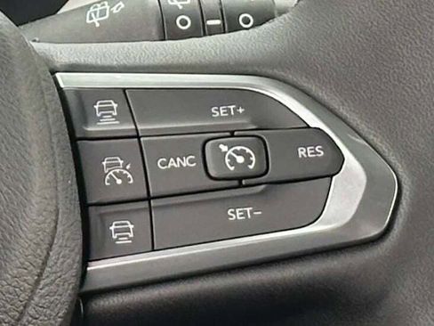 New 2026 Jeep Compass Limited image 29