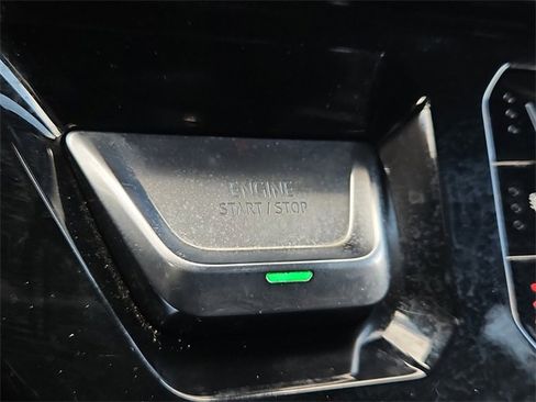 Certified 2024 GMC Sierra 1500 AT4 w/ Technology Package image 25