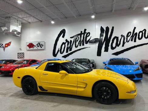Used 2002 Chevrolet Corvette Z06 w/ Memory Pkg image 10