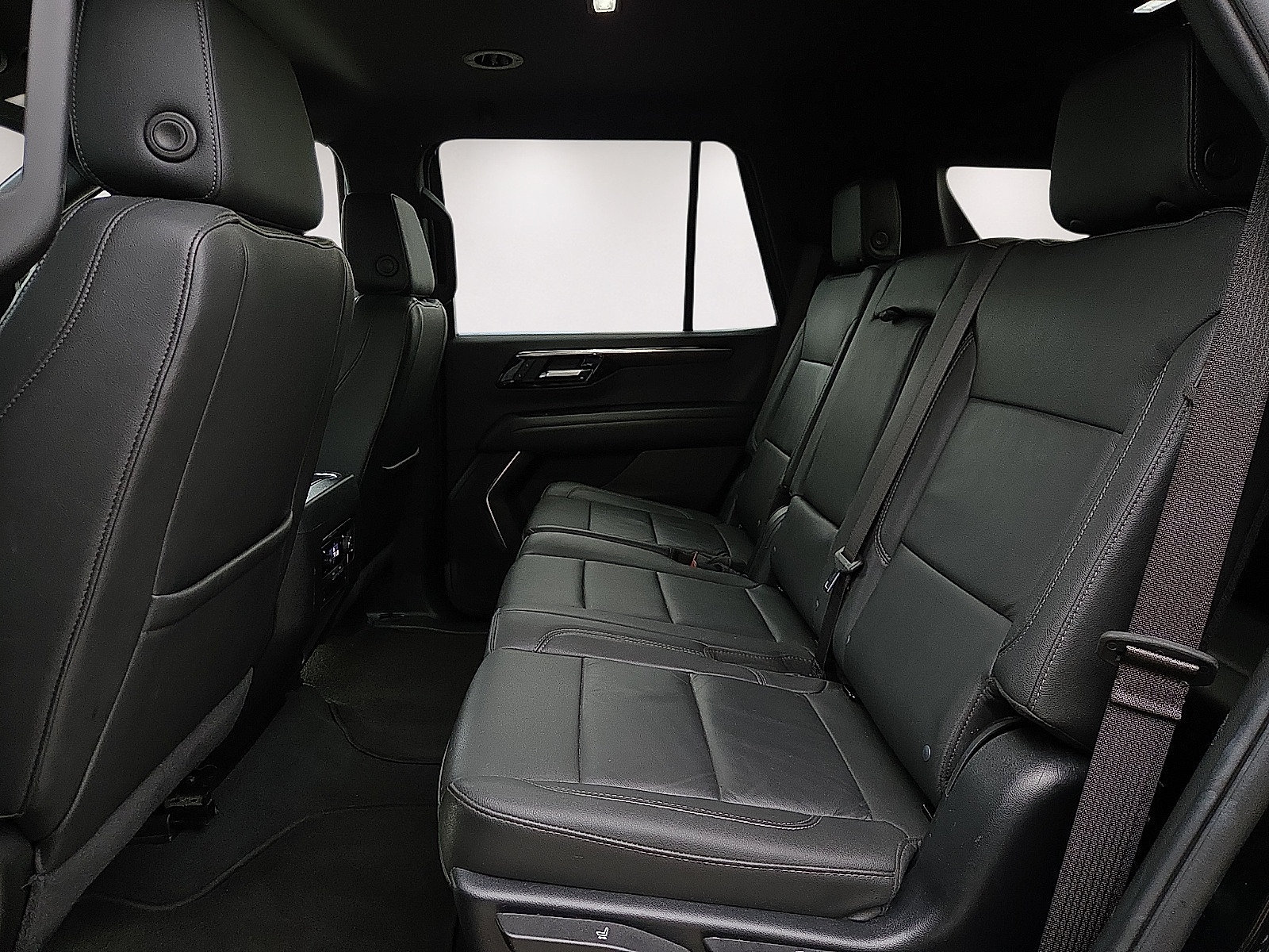 Used 2025 Chevrolet Tahoe LT AWD/4WD image 11