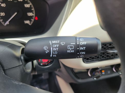 Certified 2024 Honda HR-V LX image 17