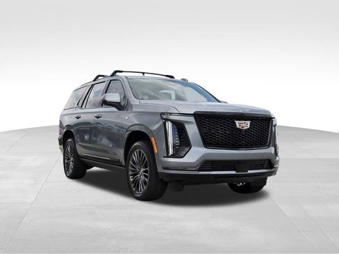 Certified 2025 Cadillac Escalade Sport Platinum w/ LPO, Floor Liner Package AWD/4WD image 1