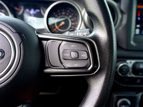 Used 2023 Jeep Wrangler Sport AWD/4WD image 14