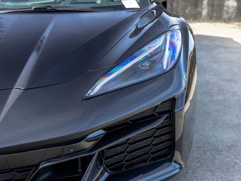 Used 2024 Chevrolet Corvette Z06 w/ Stealth Interior Trim Package image 17