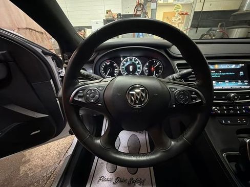 Used 2018 Buick LaCrosse Avenir w/ Driver Confidence Package #2 FWD image 14