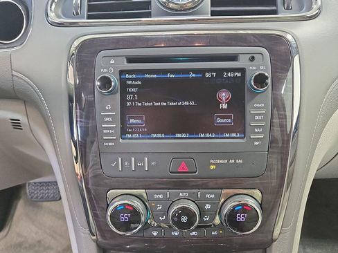 Certified 2016 Buick Enclave Leather w/ Trailering Package FWD image 18