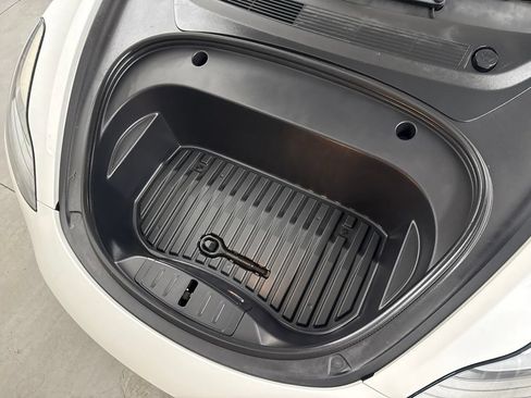 Used 2023 Tesla Model 3 Standard Range RWD image 30