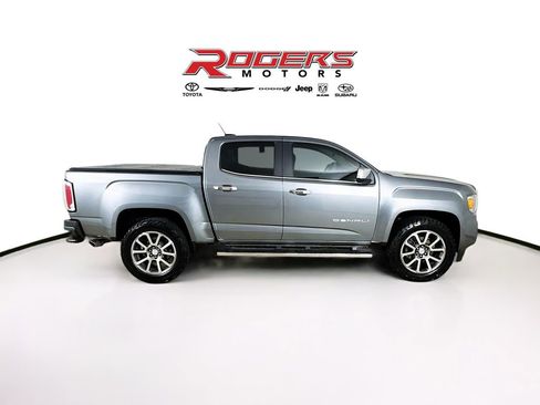 Used 2022 GMC Canyon Denali AWD/4WD image 9
