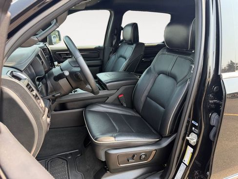 Used 2024 RAM 1500 Limited AWD/4WD image 6