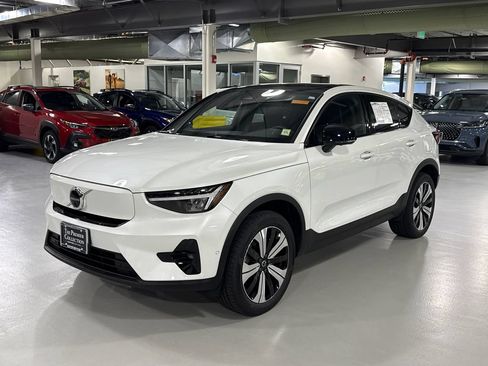 Certified 2023 Volvo C40 P8 Recharge Plus AWD/4WD image 5