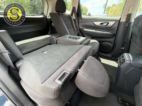 Used 2015 Nissan Rogue SV w/ SV Premium Package AWD/4WD image 20