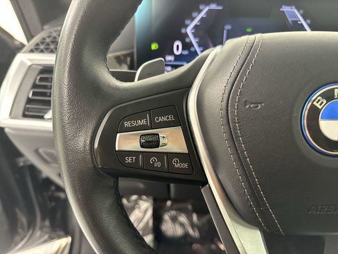 Used 2024 BMW X5 xDrive50e image 12