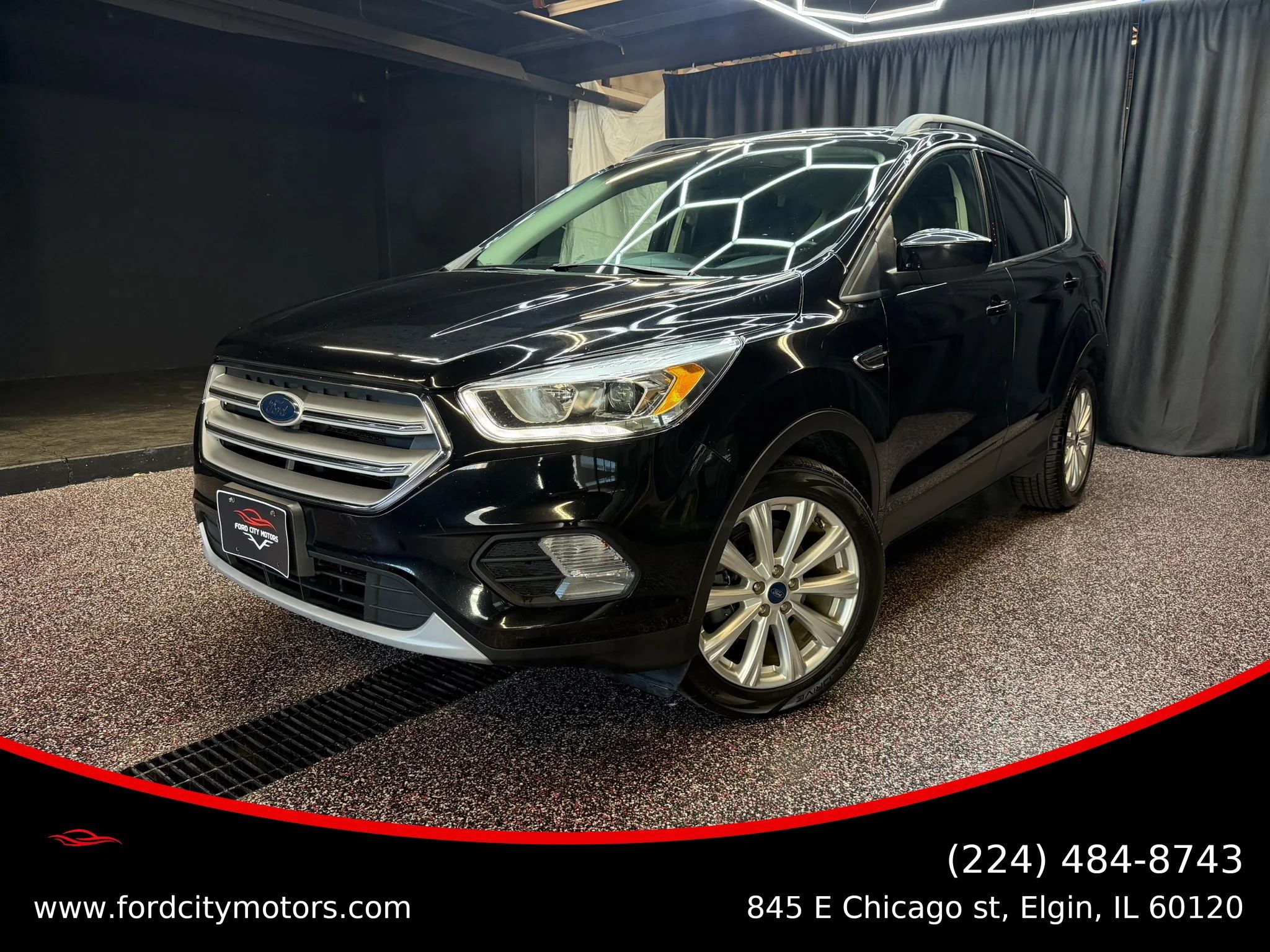 Used 2019 Ford Escape SEL FWD image 1