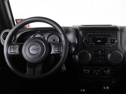 Used 2016 Jeep Wrangler Unlimited Sport w/ Quick Order Package 24S AWD/4WD image 28