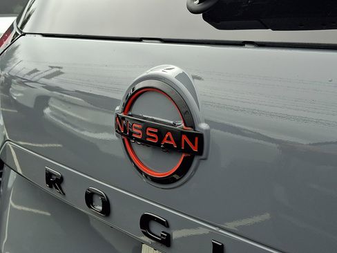 New 2026 Nissan Rogue SV AWD/4WD image 6