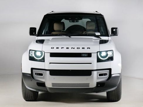 Certified 2025 Land Rover Defender 110 S AWD/4WD image 8