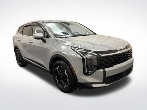 Certified 2026 Kia Sportage EX FWD image 3