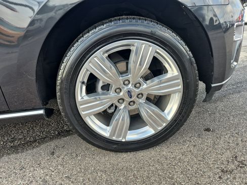 Used 2023 Ford Expedition Max Platinum image 8