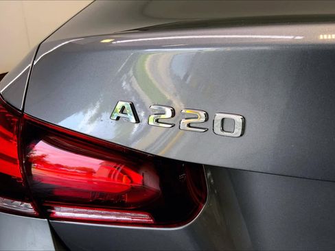 Used 2022 Mercedes-Benz A 220 4MATIC image 30