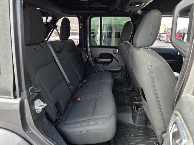 Used 2018 Jeep Wrangler Unlimited Sport S AWD/4WD image 28