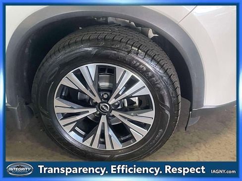 Used 2023 Nissan Rogue SV w/ SV Premium B Package AWD/4WD image 9