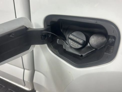 Used 2016 Chevrolet Colorado W/T w/ WT Convenience Package RWD image 34