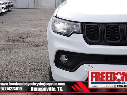 New 2026 Jeep Compass Latitude AWD/4WD image 42