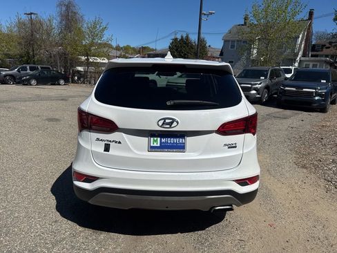 Used 2017 Hyundai Santa Fe Sport AWD/4WD image 4