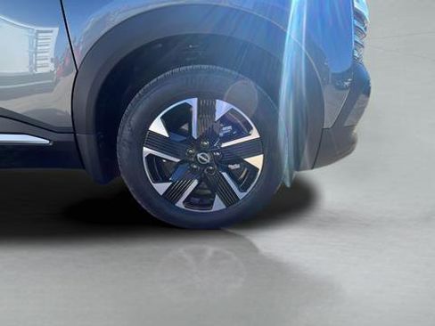 New 2026 Nissan Kicks SV w/ SV Premium Package AWD/4WD image 30