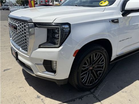 Used 2021 GMC Yukon Denali w/ Denali Premium Package RWD image 10