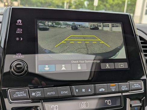 Used 2023 Honda Odyssey Elite image 26