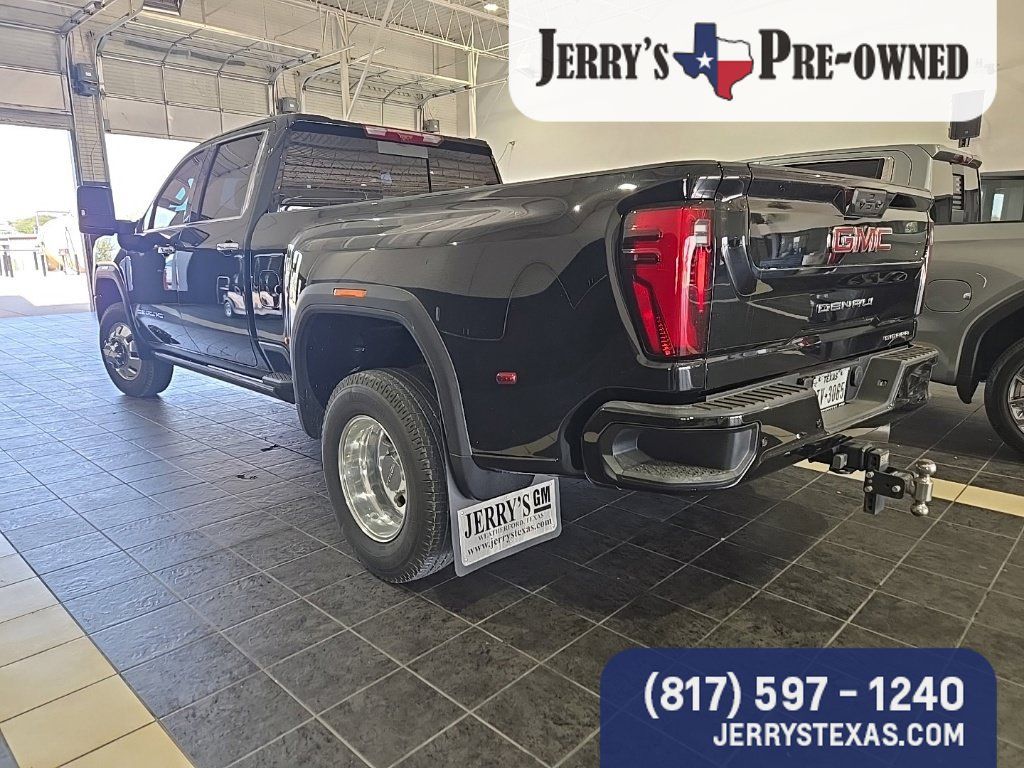 Used 2025 GMC Sierra 3500 Denali w/ Denali Reserve Package AWD/4WD image 7